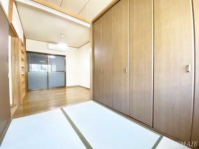 東尾久5丁目戸建て10の和室|別角度から見た7.12帖の居室です☆