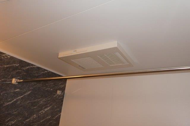 ディアコートの浴室|浴室乾燥機