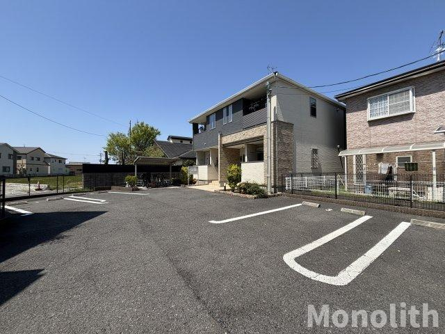 フォルテ辻之の駐車場