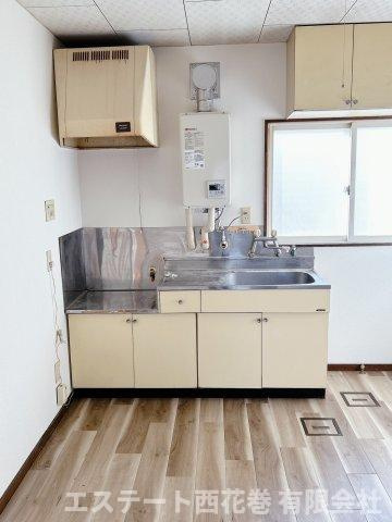 花巻市中北万丁目のアパートのキッチン