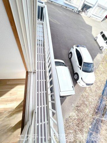 花巻市中北万丁目のアパートのバルコニー