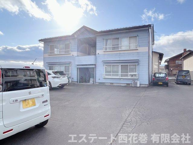 スカイハイツ菅原の駐車場