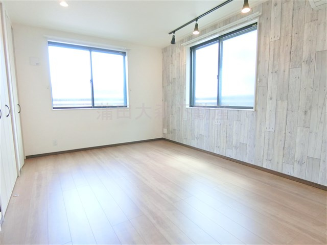 ルノン羽田の居間・リビング