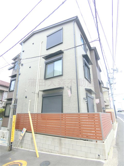 ルノン羽田の外観