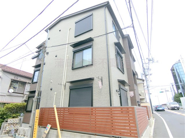 ルノン羽田の外観