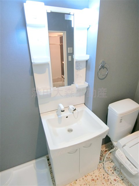 ルノン羽田の洗面所|独立洗面台