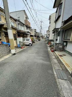 【前面道路含む現地写真】