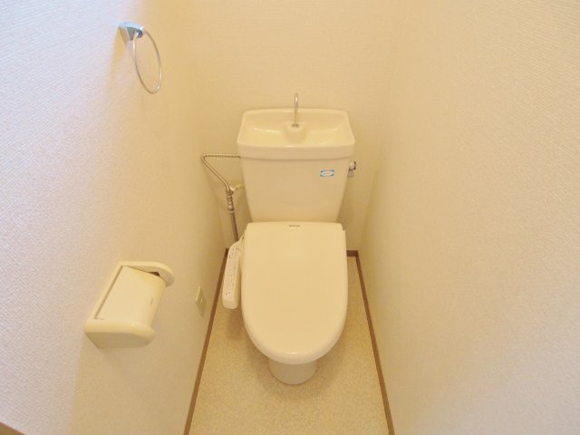 メゾン山田B棟のトイレ