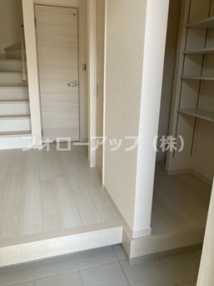 リーブルガーデン八尾市小畑町7期の収納|ちょっとした収納スペースも充実しています