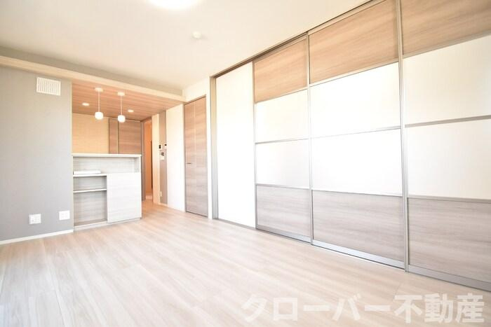 Belle sereno A棟の居間・リビング|ＬＤＫ１１．４帖