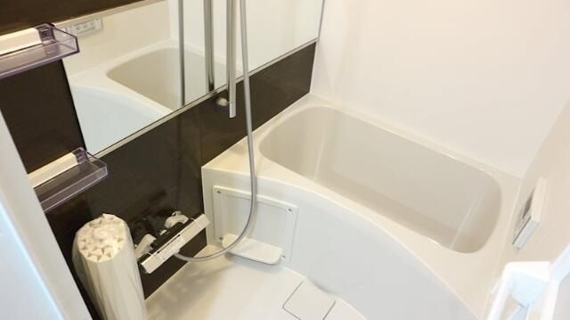 チャルテ入谷の浴室