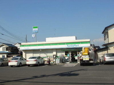 【周辺】 | コンフォール・エメ | ファミリーマート萬正大宮本郷町店まで555ｍ