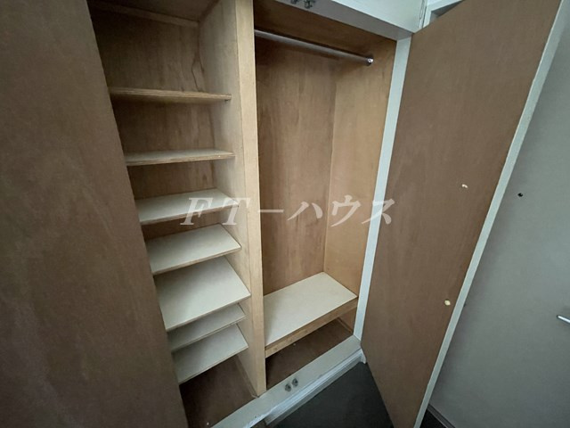 ウィステリアハイツ大久保の収納