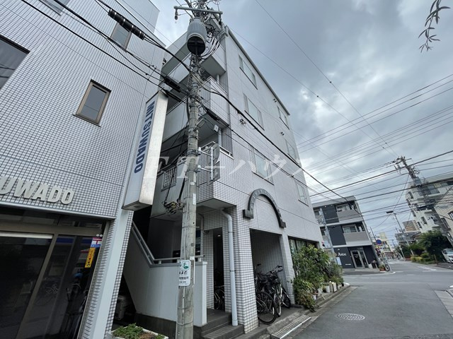 ウィステリアハイツ大久保の外観