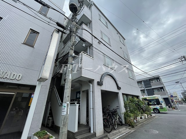 ウィステリアハイツ大久保の外観