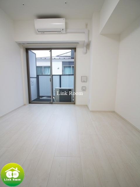 プレールドゥーク本所吾妻橋Ⅵの居間・リビング