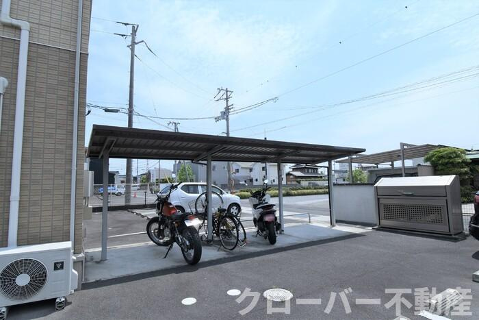 カーサ・デ・ミオの駐車場|駐輪場