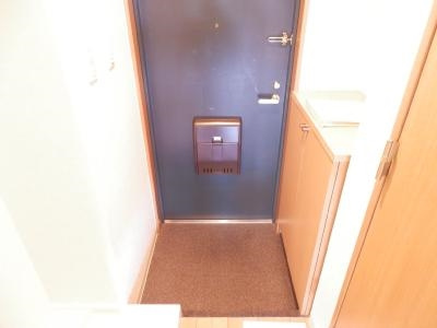 プレサンス京都二条城前の玄関