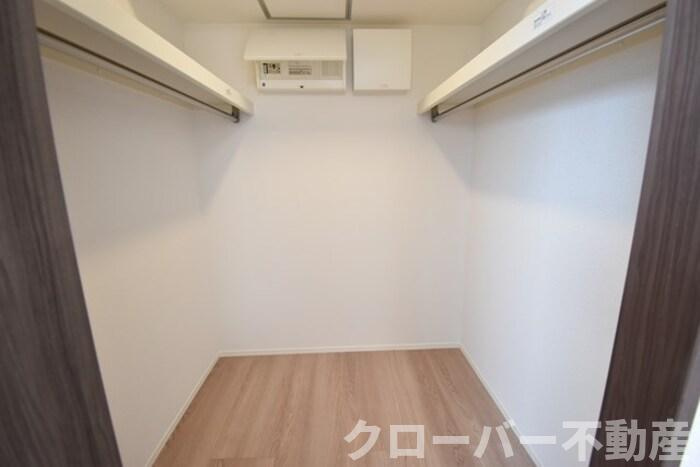 クライノートBの収納|ウォークインクローゼット