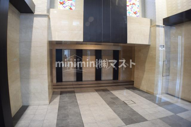 エスリード江戸堀のロビー