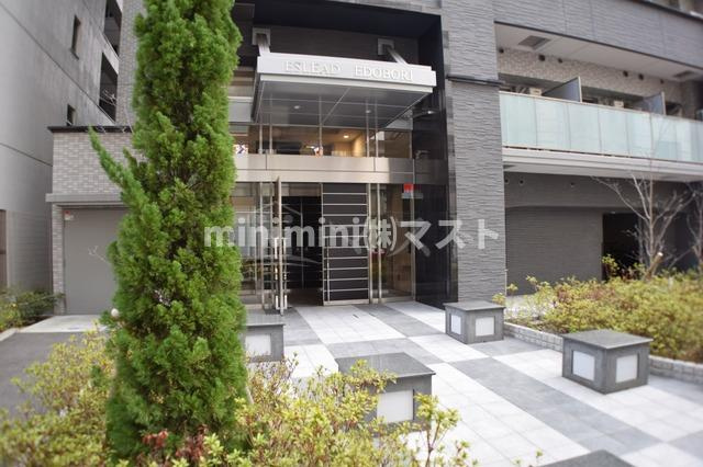 エスリード江戸堀のエントランス