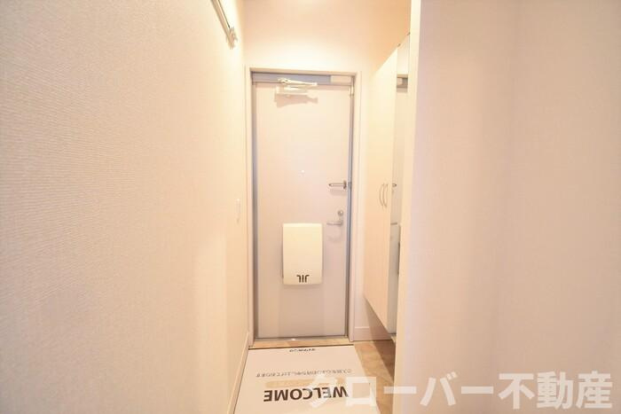 サンセジュール A棟の玄関|玄関・シューズボックス（トールタイプ）