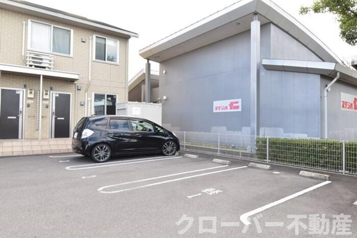 サンセジュール A棟の駐車場|駐車場