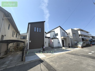 【前面道路含む現地写真】