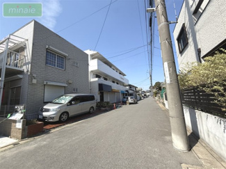 【前面道路含む現地写真】