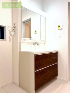 【独立洗面台】 | ショッピングモール近く　食洗機付　LDK19帖　2号棟　浜町 | 現地（2026.02.15撮影）
忙しい朝も快適な洗面スペース