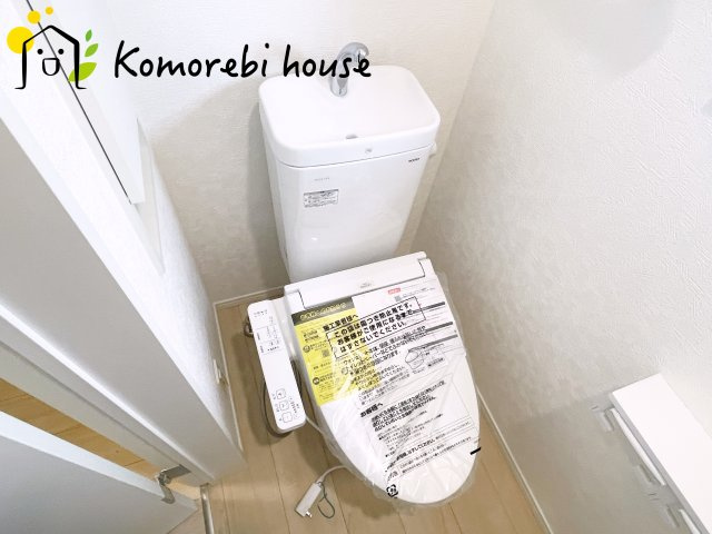 上尾市領家　第2　新築一戸建て　クレイドルガーデン　12のトイレ|落ち着いた色調のトイレです