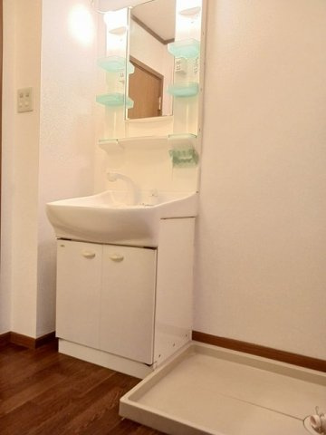 リリー・オブ・ザ・ヴァリー　　　刈谷市近郊の賃貸はクラスホーム刈谷店の洗面所|スペースが確保できる洗面所です