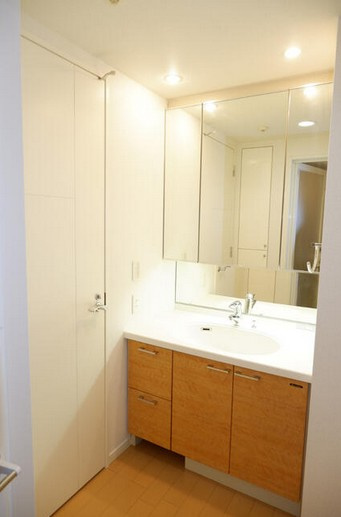 【独立洗面台】