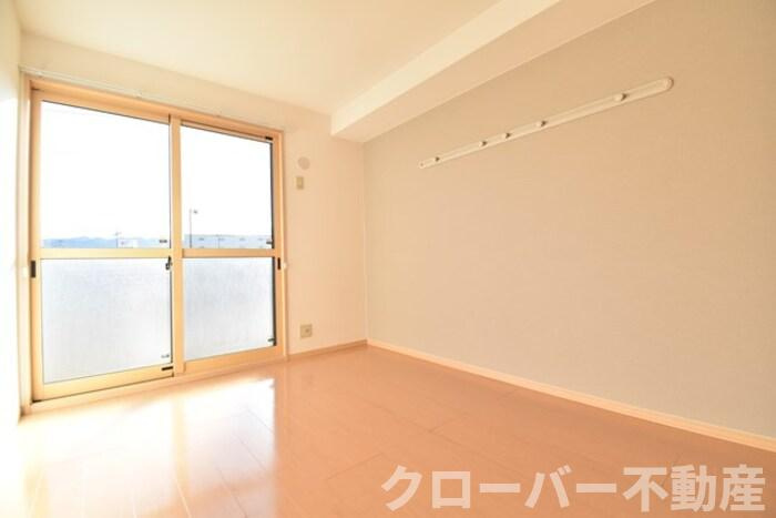 セジュールななみの洋室|南洋室６帖