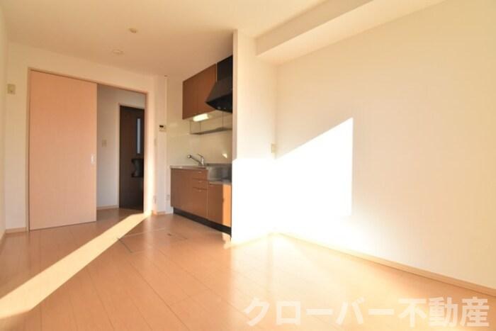 セジュールななみの居間・リビング|ＤＫ７．５帖