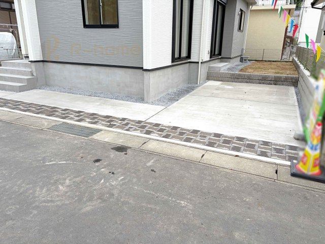 牛久市南5丁目5期　新築戸建て　1号棟の駐車場|カースペースは2台お停めいただけます♪