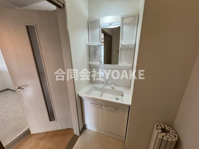 【洗面所】 | プライムコート | 画像は別部屋のものです。現況と相違がある場合、現況優先。