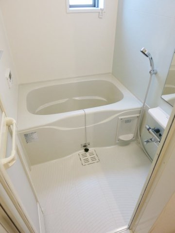 エル北町　　　刈谷市近郊の賃貸はクラスホーム刈谷店の浴室|ゆったり過ごせるお風呂です