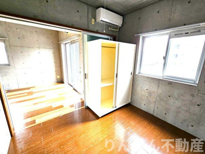 【居間・リビング】 | アップフィールド富田橋 | こちらの居間で趣味の時間をお楽しみください