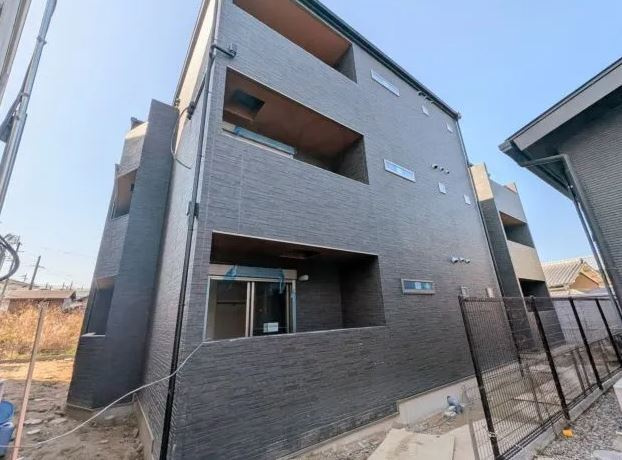 セレニティ豊川の外観