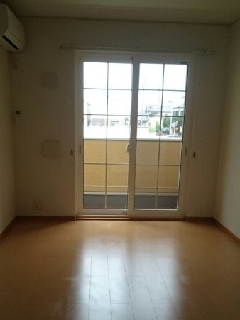 サンレミ・国森Ａ　　　刈谷市近郊の賃貸はクラスホーム刈谷店の居間・リビング|ゆったり過ごせる居間です