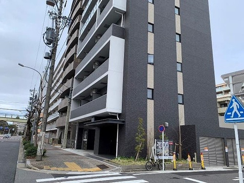 プレイス白壁のエントランス|建物外観