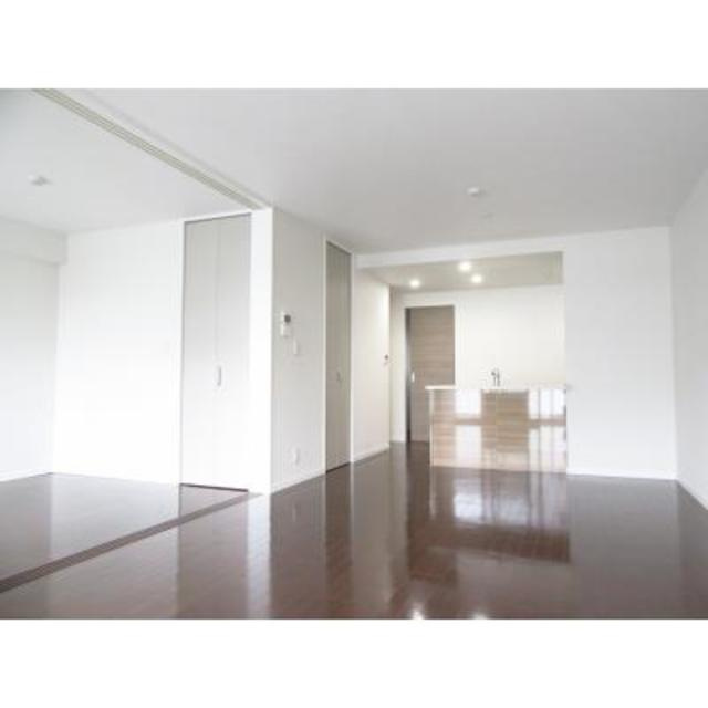 リエンピーレ一色の居間・リビング|※写真は同タイプ住戸です。