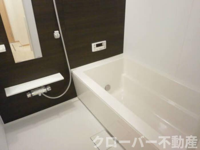 フォンテーヌ金倉 B棟の浴室|浴室