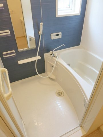 サニーヒル　　　刈谷市近郊の賃貸はクラスホーム刈谷店の浴室|日々の疲れを癒すお風呂付です