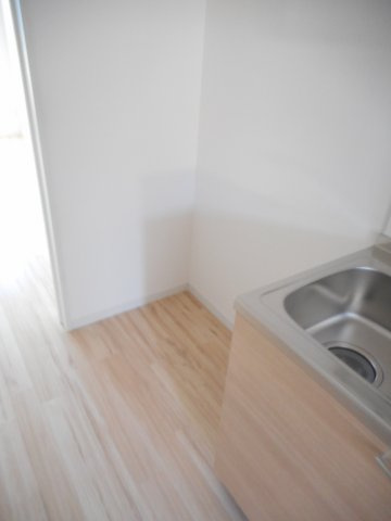 シャルル　フォワイエのその他|冷蔵庫置場