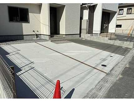 安芸郡坂町横浜東１丁目　新築一戸建て(全2棟)の駐車場