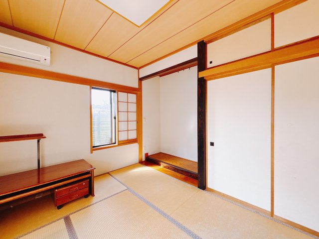 【中古戸建】前橋市茂木町の和室|■1階和室｜和室でしか味わえない畳ならではの香りや素材で和のやすらぎを感じてください♪休日はお子様とお昼寝するのにも最適です！