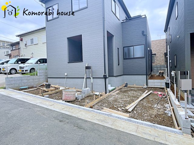 北区日進町1丁目　新築一戸建て　リーブルガーデン　01の駐車場|26.7.27撮影済み