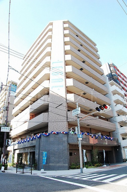 リーガル京町堀の外観